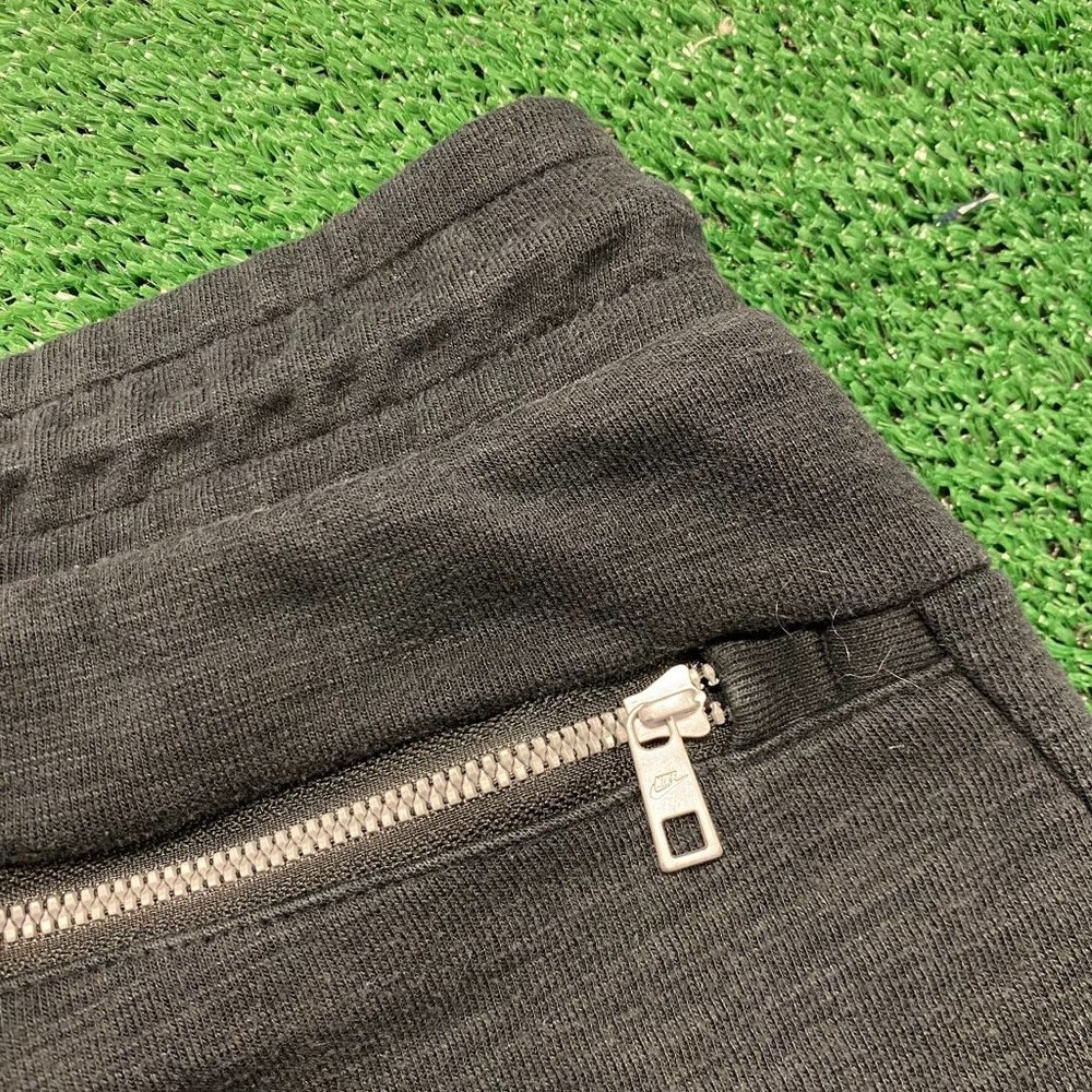 Nike Basic Essential Vintage Sweat Shorts - image 4